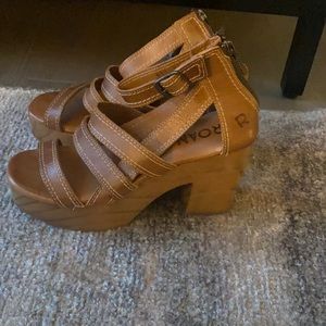 Roan wooden platform sandal